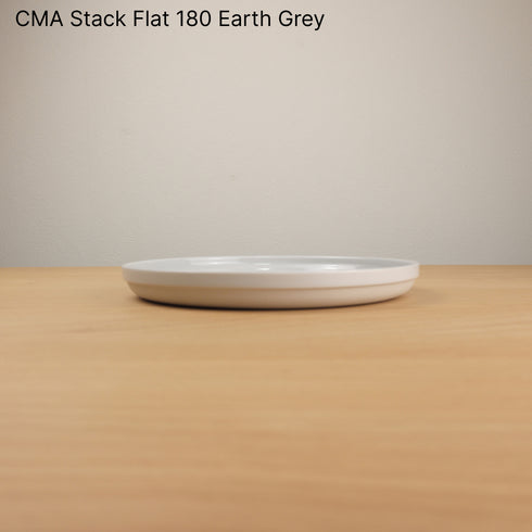 CMA Stack Flat 180 Earth Grey 1616/arita japan Clay アリタジャパン クレイ スタックフラット プレート 中皿 セシリエ・マンツ 有田焼 百田陶園 シンプル ナチュラル おしゃれ