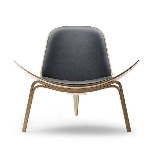 【名作と暮らす、そのはじまりに。】CH07 Shell Chair シェルチェア オーク材オイル仕上げ ブラックレザー Carl Hansen&Son カール・ハンセン＆サン ハンス J. ウェグナー 正規取扱店
