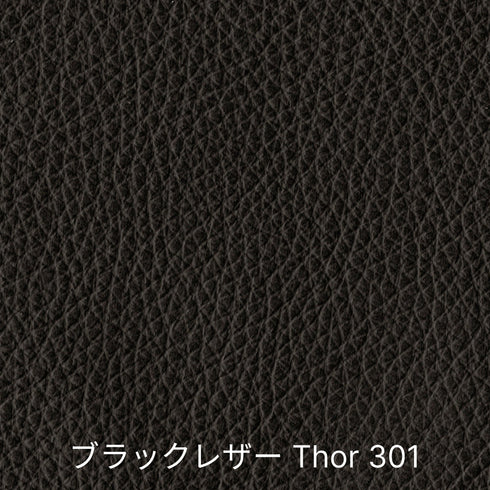 【名作と暮らす、そのはじまりに。】CH33P カールハンセン＆サン オーク オイル仕上げ ブラックレザー Thor 301 ダイニングチェア Carl Hansen & Son ハンス J. ウェグナー (コピー)