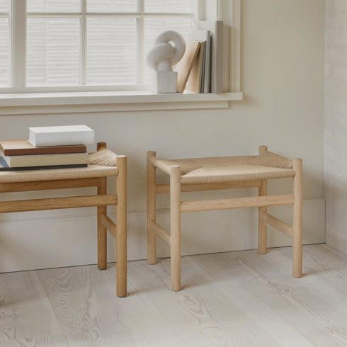 CH53 Footstool オーク材 ソープ仕上げ ナチュラルペーパーコード 座面高43cm CarlHansen＆Son カールハンセン＆サン ハンスJ.ウェグナー 正規取扱店