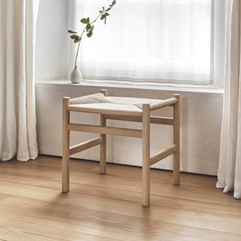 CH53 Footstool オーク材 ソープ仕上げ ナチュラルペーパーコード 座面高43cm CarlHansen＆Son カールハンセン＆サン ハンスJ.ウェグナー 正規取扱店